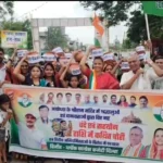 श्रीराम मंदिर में कथित चढ़ावा चोरी के विरोध में बोदरी में कांग्रेस का अनोखा प्रदर्शन, महिलाओं ने मटकी फोड़कर जताया विरोध