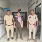 नाबालिग छात्रा के अपहरण और दुष्कर्म मामले में आरोपी शिक्षक गिरफ्तार,आरोपी को न्यायिक रिमांड पर भेजा गया जेल