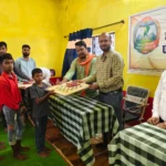 GPM: स्थापना दिवस पर छात्रावास अधीक्षक संघ की अनूठी पहल, बैगा बच्चों को मिली शैक्षणिक सामग्री और स्पोर्ट्स किट; कलेक्टर ने बढ़ाया हौसला
